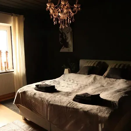 Anna Apartment